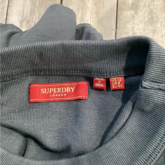 Superdry Gray Tee with Red Labels size 8 - Picture 6 of 6